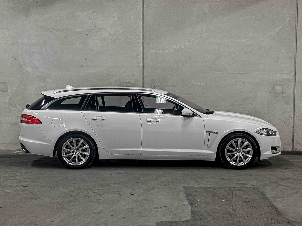 Jaguar XF Sportbrake 2.2D 163PS 2014 (Original-NL), 9-XFH-27