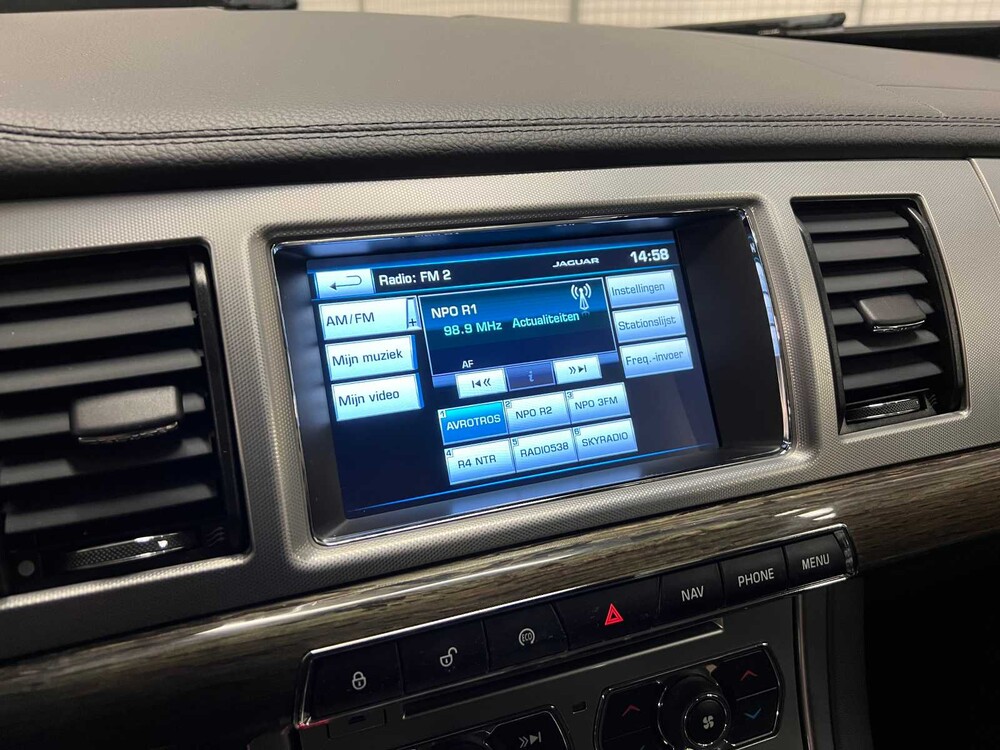 Jaguar XF Sportbrake 2.2D 163PS 2014 (Original-NL), 9-XFH-27