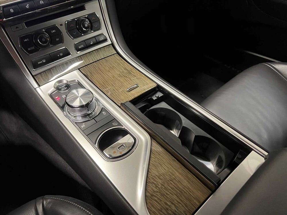 Jaguar XF Sportbrake 2.2D 163PS 2014 (Original-NL), 9-XFH-27