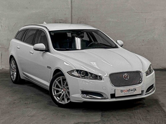 Jaguar XF Sportbrake 2.2D 163hp 2014 (Original-NL), 9-XFH-27