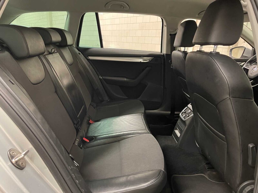 Skoda Octavia Combi 1.6 TDI Greentech Clever Edition 116PS 2018 (Original-NL + 1. Besitzer), XD-036-P