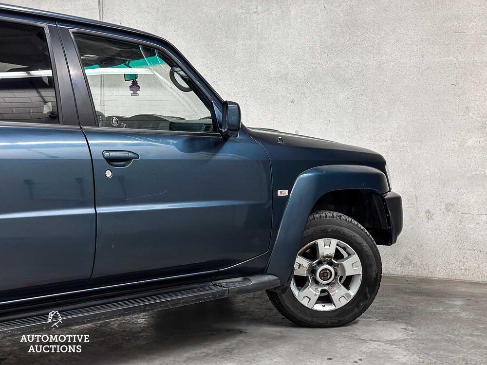 Nissan Patrol GR 3.0 Di Luxus volle B-Säule 160PS 2006 Youngtimer