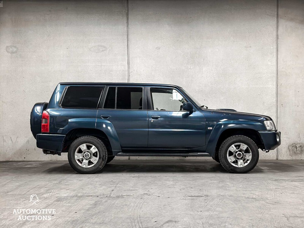 Nissan Patrol GR 3.0 Di Luxus volle B-Säule 160PS 2006 Youngtimer