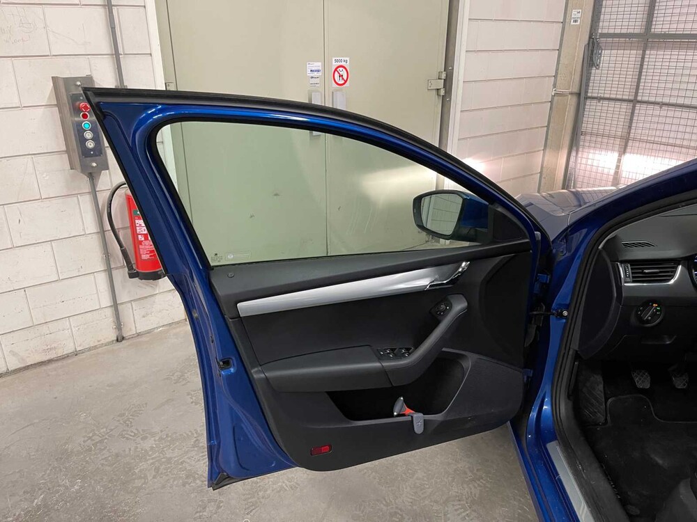 Skoda Octavia Kombi 1.0 TSI Greentech Ambition Business 116PS 2018 (Original-NL), TS-752-T