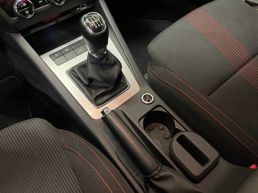 Skoda Octavia Kombi 1.0 TSI Greentech Ambition Business 116PS 2018 (Original-NL), TS-752-T