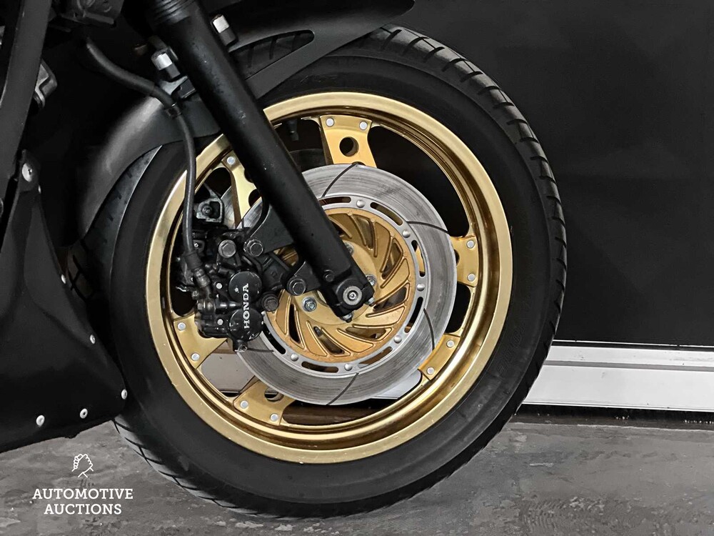 Honda VF 750 F 748cc 1983 Motorcycle, MN-13-VV