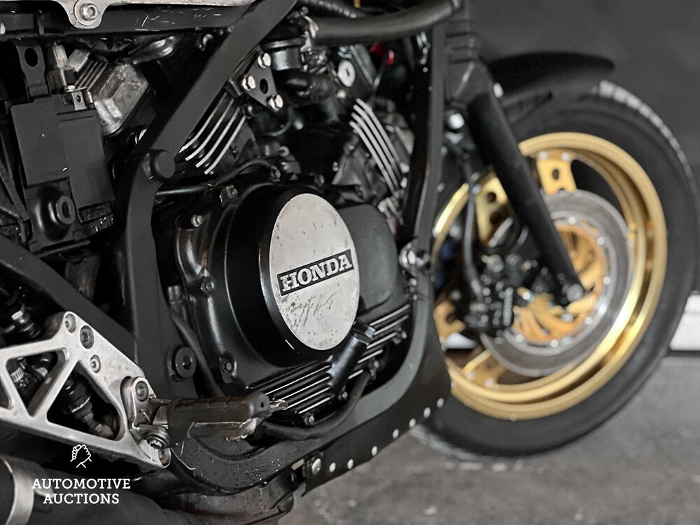 Honda VF 750 F 748cc 1983 Motorcycle, MN-13-VV