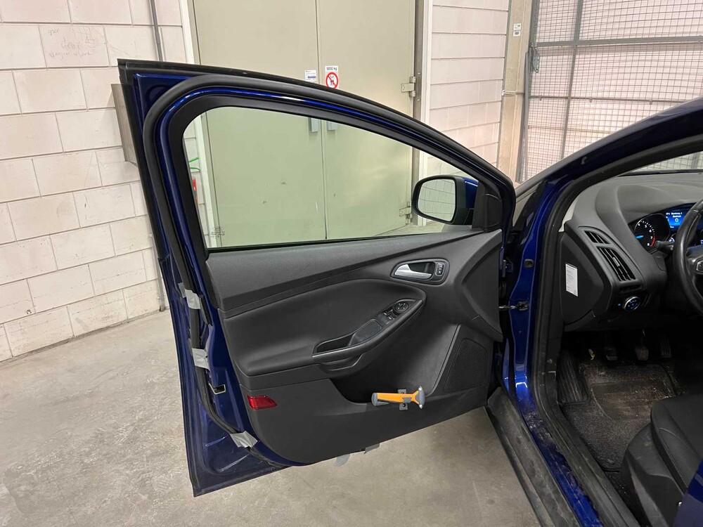 Ford Focus Kombi 1.0 Titanium Edition 125PS 2015, K-191-SL