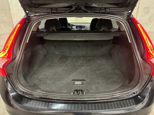 Volvo V60 2.0T Summum 203hp 2011, 5-ZPP-96