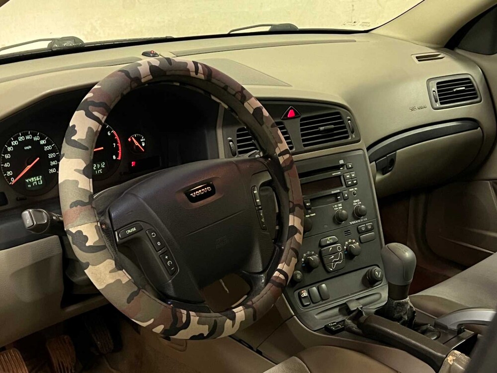 Volvo V70 Cross Country 2.4 T Comfort Line 200pk 2001 (Origineel-NL), 49-HF-RN