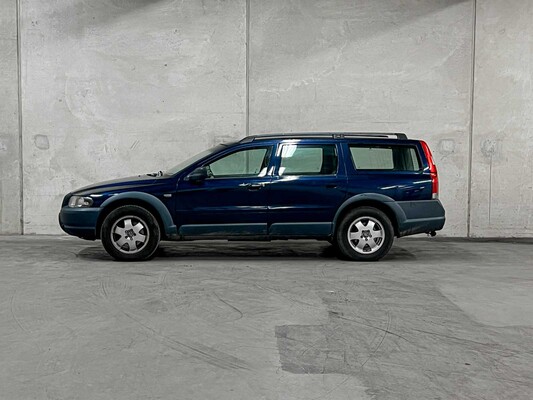 Volvo V70 Cross Country 2.4 T Comfort Line 200hp 2001 (Original-NL), 49-HF-RN