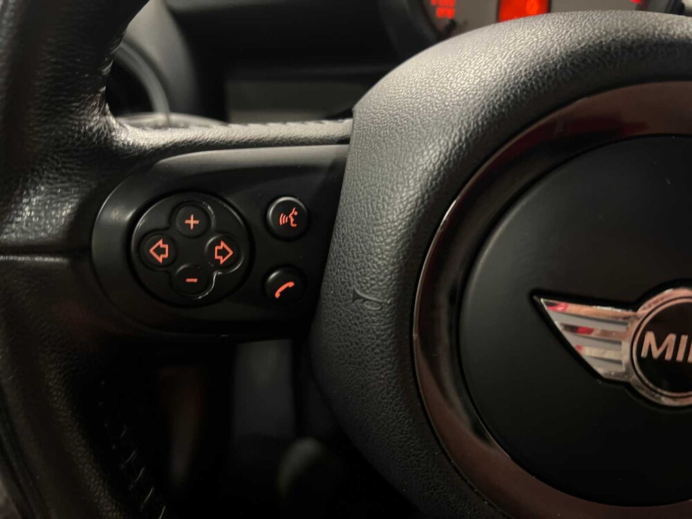 Mini Clubman Cooper 1.6 Business Line 122pk 2010, 65-NLJ-3