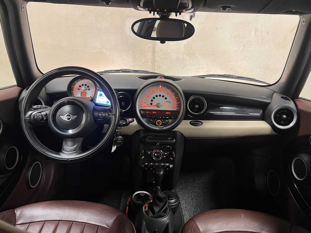 Mini Clubman Cooper 1.6 Business Line 122pk 2010, 65-NLJ-3