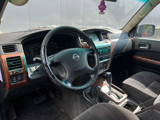 Nissan Patrol GR 3.0 Di Luxury full B-pillar 160hp 2006 Youngtimer