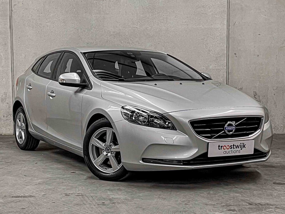 Volvo V40 1.6 D2 Momentum Automaat 114pk 2014, HG-513-L