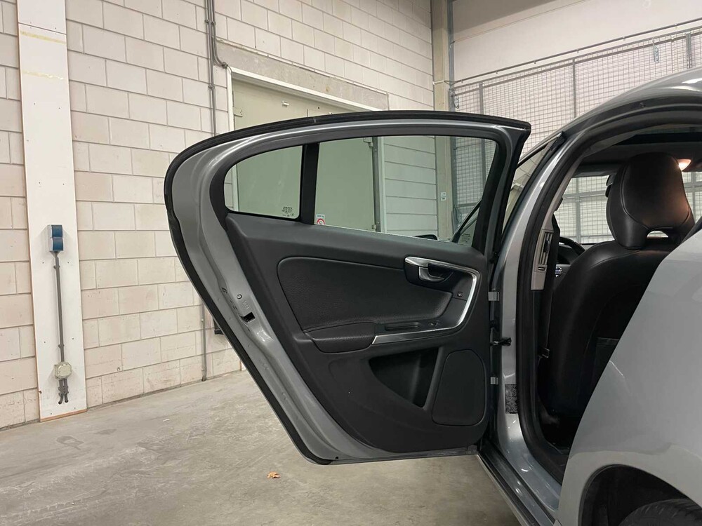Volvo S60 3.0 T6 AWD Kinetic 305pk 2016, NJ-139-Z