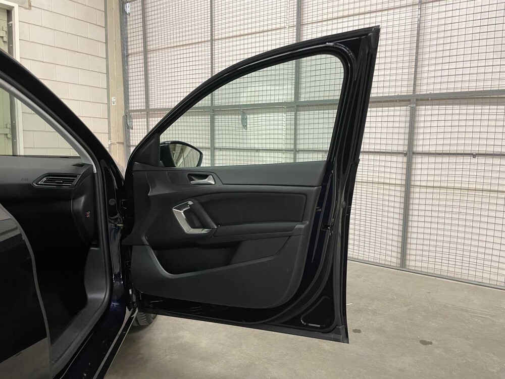 Peugeot 308 1.2 PureTech Style 131pk (Origineel-NL + 1e Eigenaar), JD-244-K