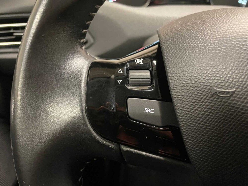 Peugeot 308 1.2 PureTech Style 131pk (Origineel-NL + 1e Eigenaar), JD-244-K