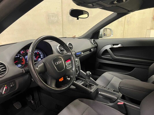 Audi A3 Cabriolet 1.8 TFSI Attraction Pro Line 160hp 2009 (Original-NL), 33-JPL-2