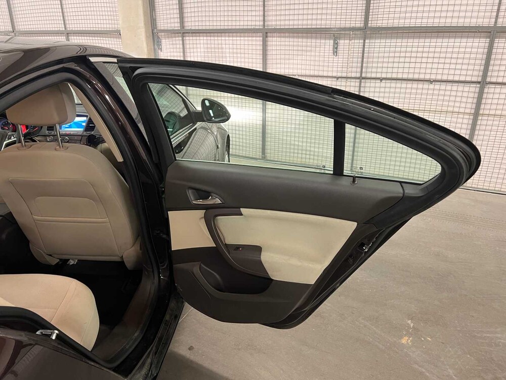 Opel Insignia 1.4 Turbo EcoFLEX Business+ 140pk 2012 (Origineel-NL), 88-ZHX-9