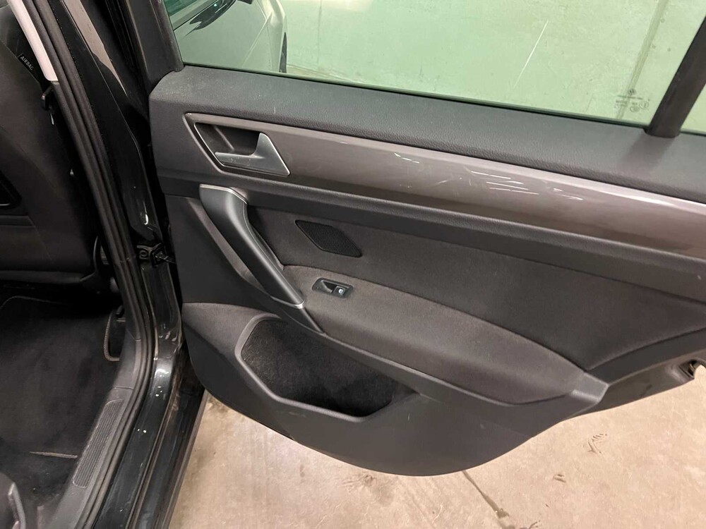 Volkswagen Golf Sportsvan 1.6 TDI Comfortline 110hp 2016, NF-489-S