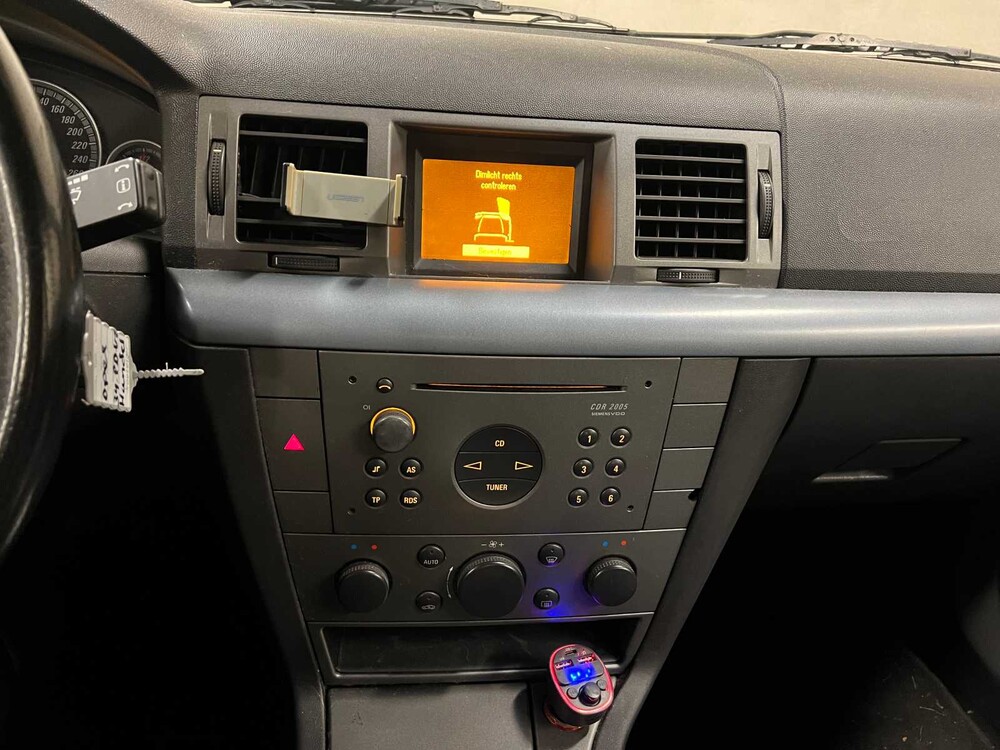 Opel Vectra GTS 1.8-16V Elegance 122hp 2004 (Original-NL), 34-PD-VZ