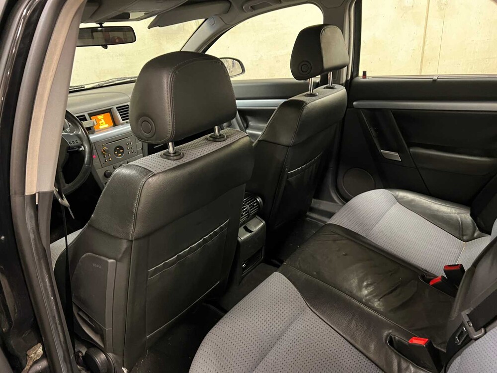 Opel Vectra GTS 1.8-16V Elegance 122hp 2004 (Original-NL), 34-PD-VZ