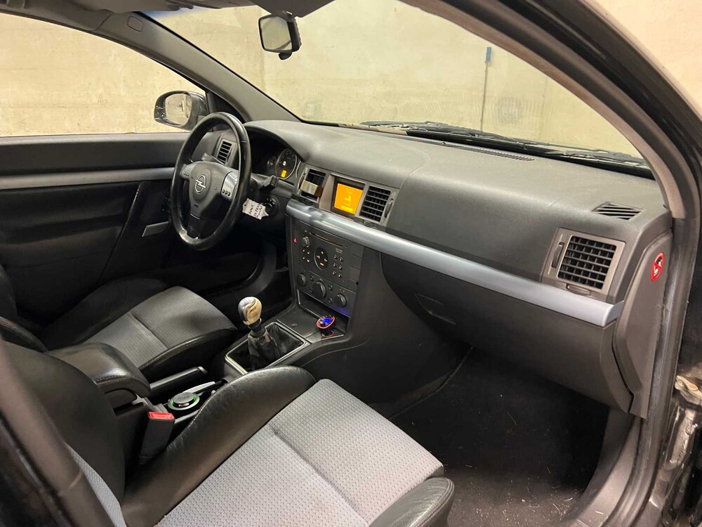 Opel Vectra GTS 1.8-16V Elegance 122hp 2004 (Original-NL), 34-PD-VZ