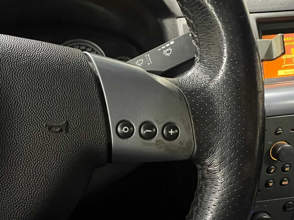 Opel Vectra GTS 1.8-16V Elegance 122hp 2004 (Original-NL), 34-PD-VZ