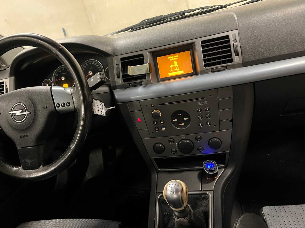 Opel Vectra GTS 1.8-16V Elegance 122hp 2004 (Original-NL), 34-PD-VZ