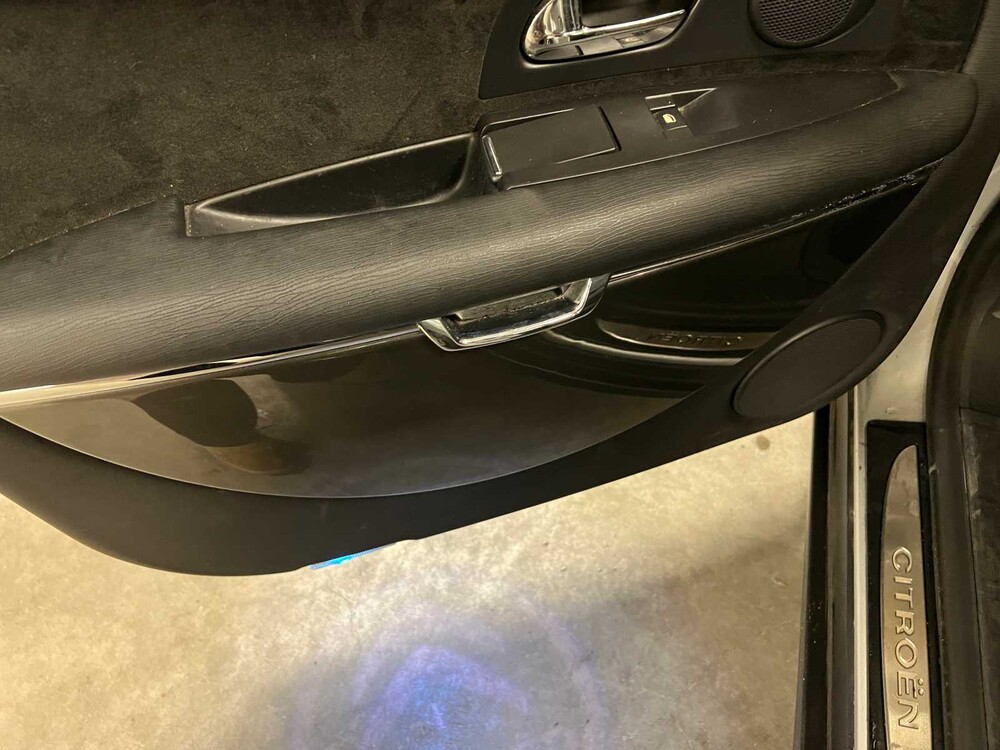 Citroen C6 3.0 V6 Lignage 211hp 2006, 32-SN-NZ