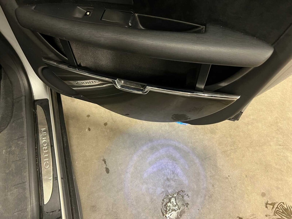 Citroen C6 3.0 V6 Lignage 211hp 2006, 32-SN-NZ