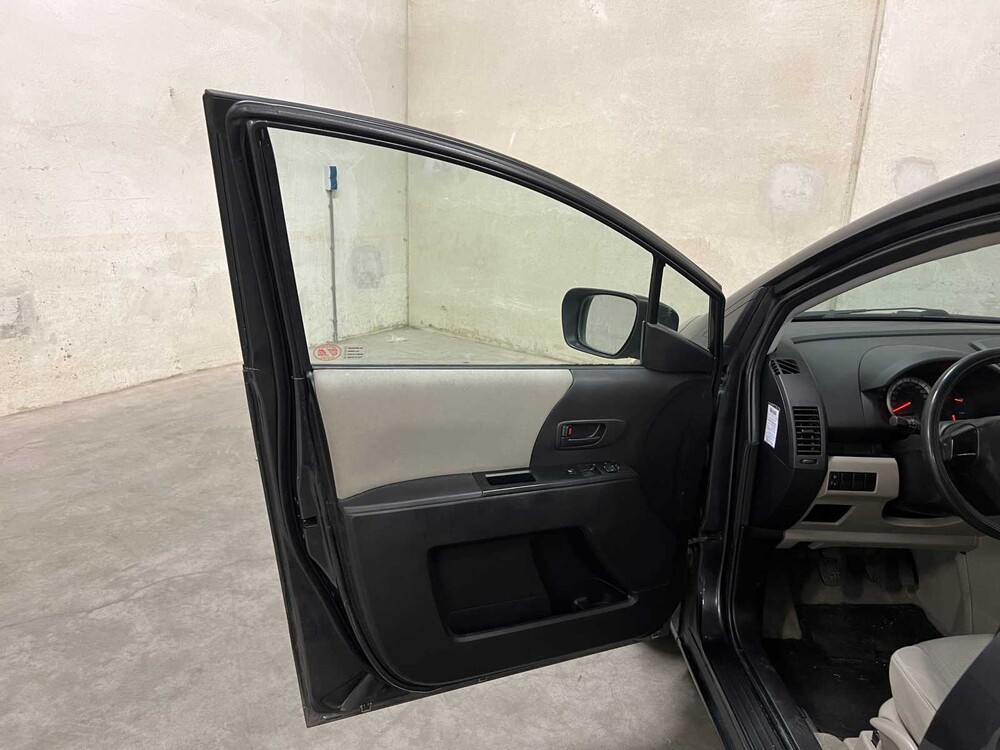 Mazda 5 1.8 Touring 116hp 2005 (Original-NL), 85-RN-ZX