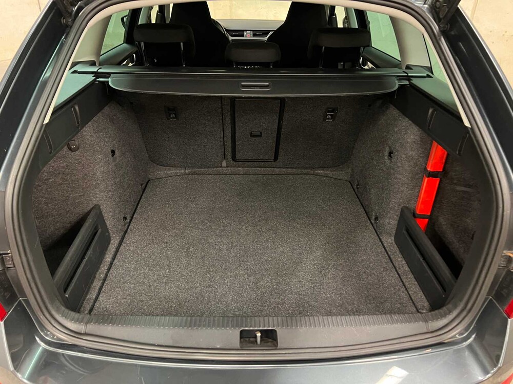 Skoda Octavia Combi 1.4 TSI DSG Greentech Ambition Businessline 140hp 2014 (Original-NL), 1-TVT-94