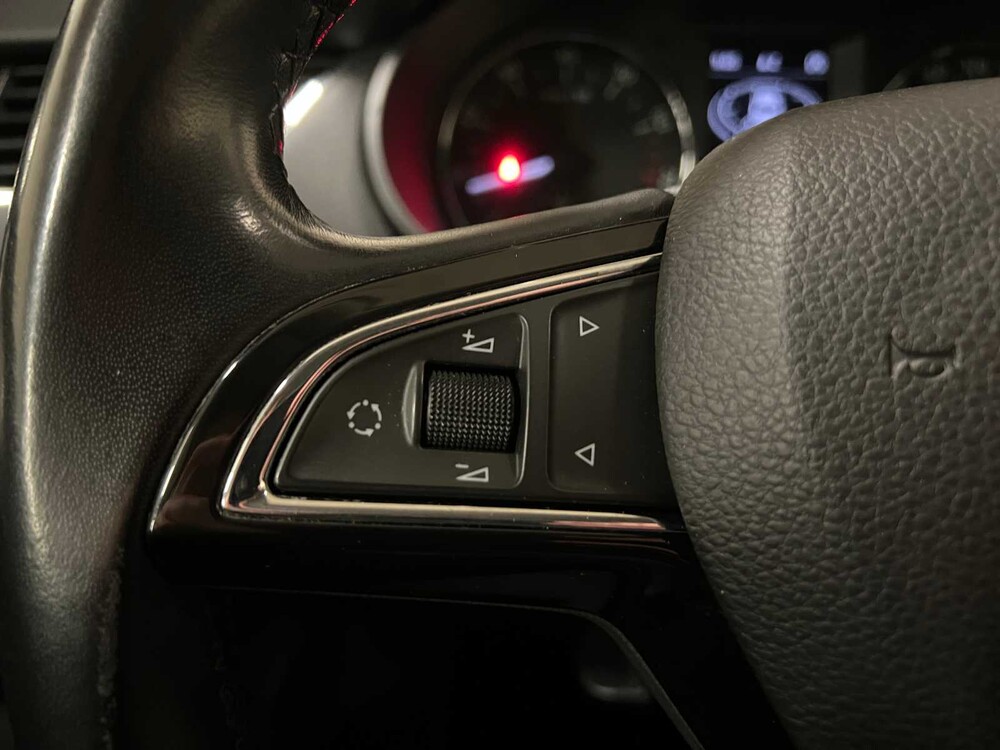 Skoda Octavia Combi 1.4 TSI DSG Greentech Ambition Businessline 140hp 2014 (Original-NL), 1-TVT-94