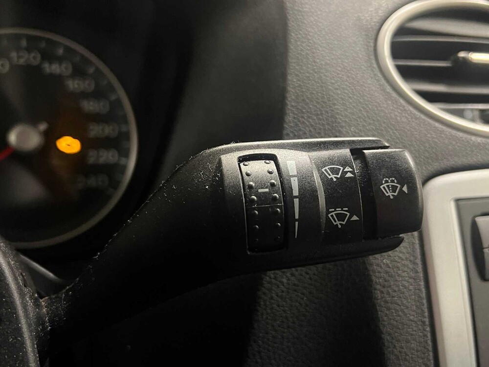 Ford Focus 1.6-16V Futura 101hp 2006 (Original-NL), 39-TH-KX