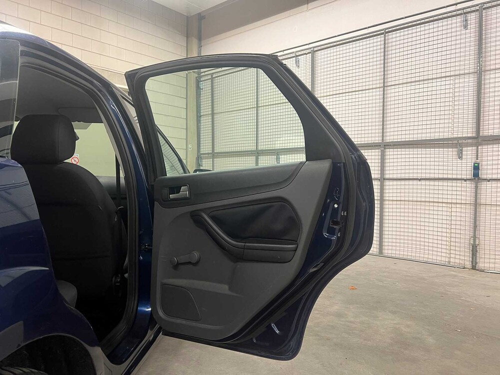 Ford Focus 1.6-16V Futura 101hp 2006 (Original-NL), 39-TH-KX