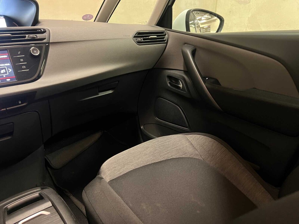 Citroen Grand C4 SpaceTourer 1.2 PureTech Business 131hp 2020 7 Seats (Original-NL + 1st Owner), K-950-DR