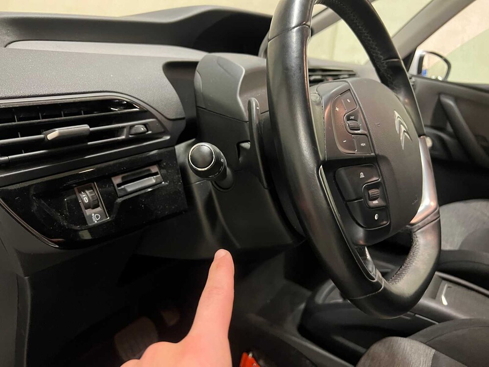 Citroen Grand C4 SpaceTourer 1.2 PureTech Business 131hp 2020 7 Seats (Original-NL + 1st Owner), K-950-DR