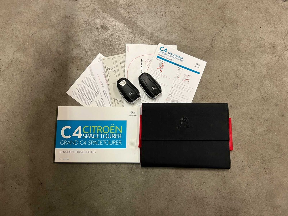 Citroen Grand C4 SpaceTourer 1.2 PureTech Business 131hp 2020 7 Seats (Original-NL + 1st Owner), K-950-DR