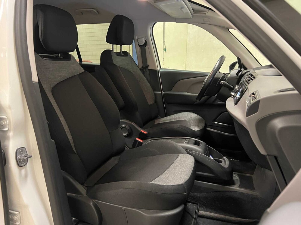 Citroen Grand C4 SpaceTourer 1.2 PureTech Business 131hp 2020 7 Seats (Original-NL + 1st Owner), K-950-DR
