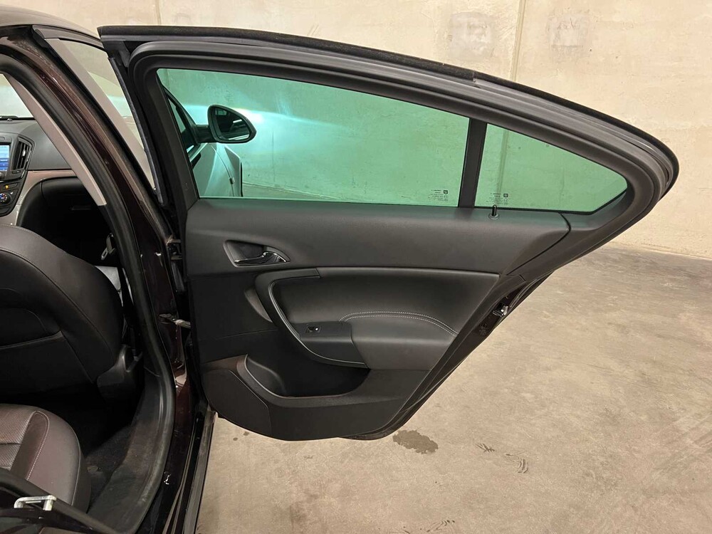 Opel Insignia 1.6 T Business+ 170hp 2015 (Original-NL), HF-144-G