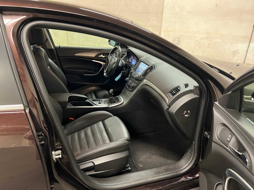 Opel Insignia 1.6 T Business+ 170hp 2015 (Original-NL), HF-144-G