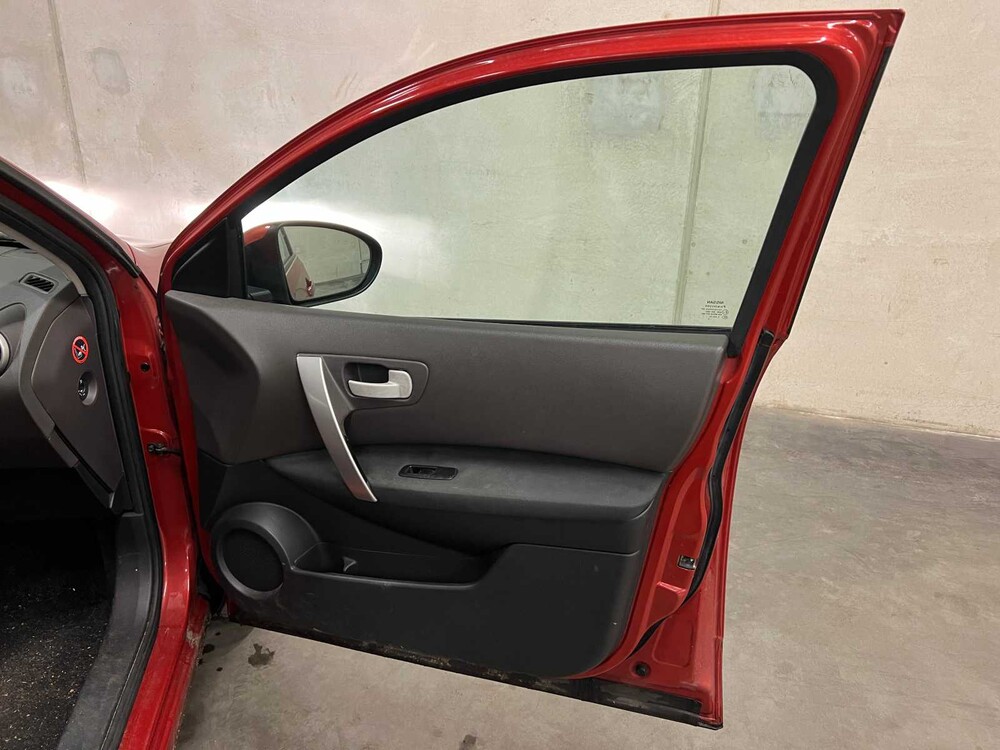 Nissan Qashqai 2.0 Tekna Premium 141hp 2008 (Original-NL), 44-GKX-6