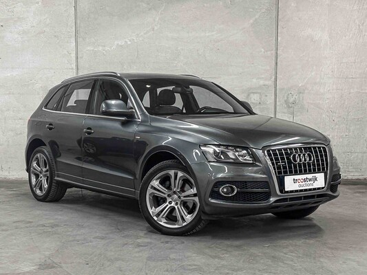 Audi Q5 3.2 FSI V6 Quattro S-line 271hp 2011, 52-XXH-7