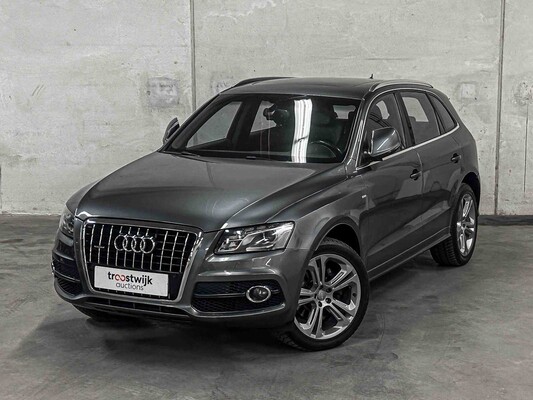 Audi Q5 3.2 FSI V6 Quattro S-line 271hp 2011, 52-XXH-7