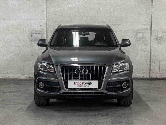 Audi Q5 3.2 FSI V6 Quattro S-line 271hp 2011, 52-XXH-7