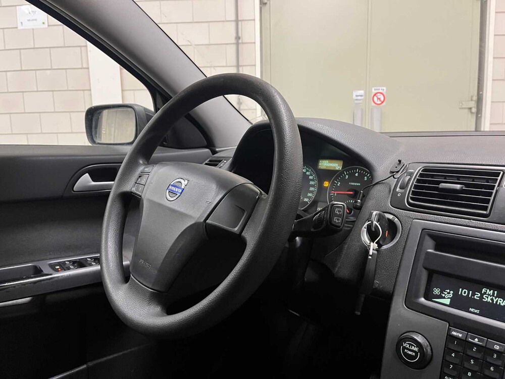 Volvo V50 1.8 125pk 2005 (Origineel-NL), 23-RX-RP