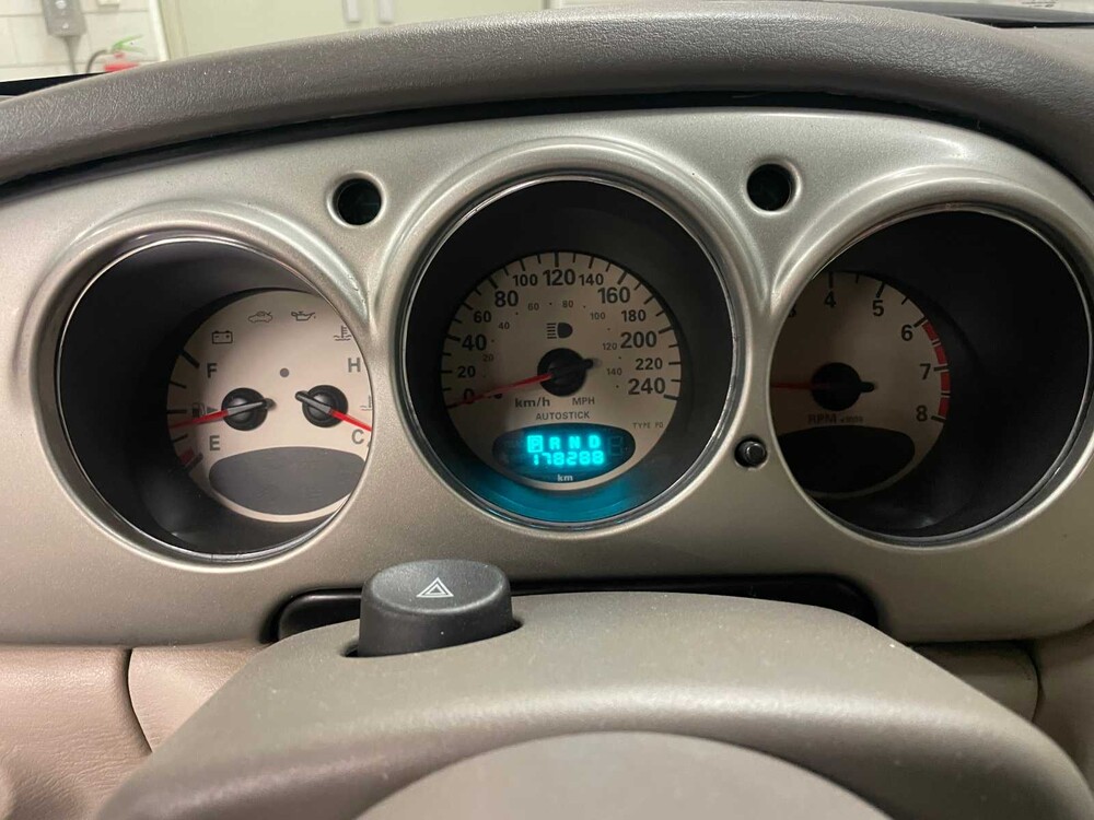 Chrysler PT Cruiser Cabrio 2.4i Limited 143pk 2005, 51-RN-PD