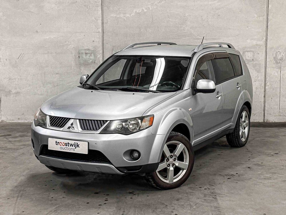 Mitsubishi Outlander 2.4 Intense+ Special Edition 170pk 2010 (Origineel-NL), 93-KNH-4